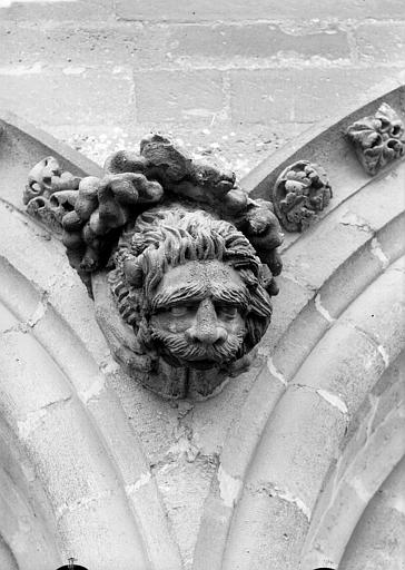 Sommier d'arc, bras nord du transept, le Lion de saint Marc