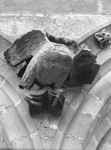 Sommier d'arc, bras nord du transept, l'Aigle de saint Jean