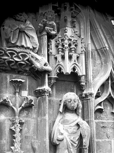 Pignon du bras nord du transept, la Vierge, après restauration