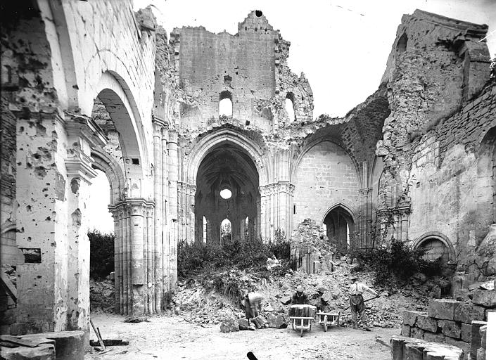 Intérieur pendant le déblaiement