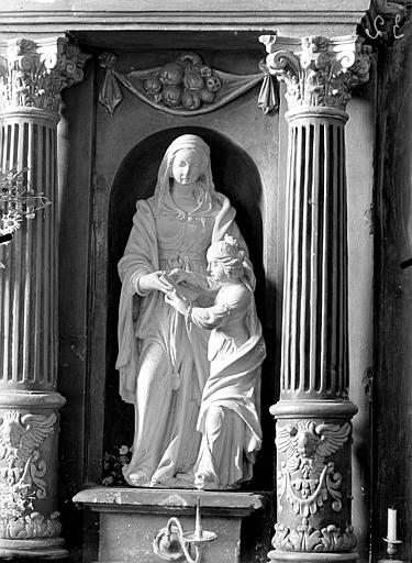 Groupe sculpté : l'Education de la Vierge