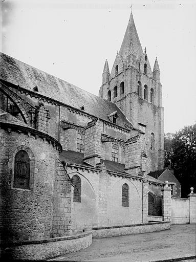 Clocher et partie latérale