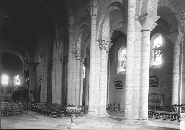 Nef vue de l'entrée