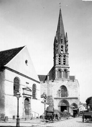 Clocher, à l'ouest