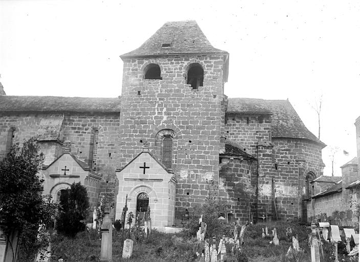 Façade sud et cimetière