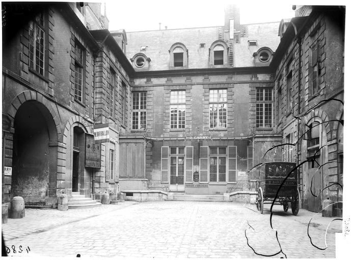 Façade sur cour