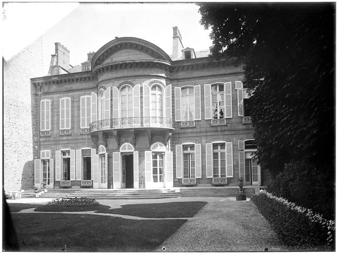 Façade sur jardin