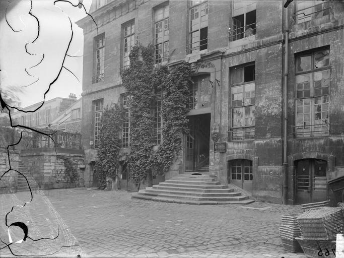 Façade sur cour