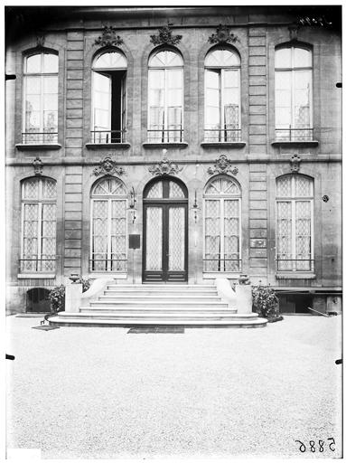 Façade sur cour