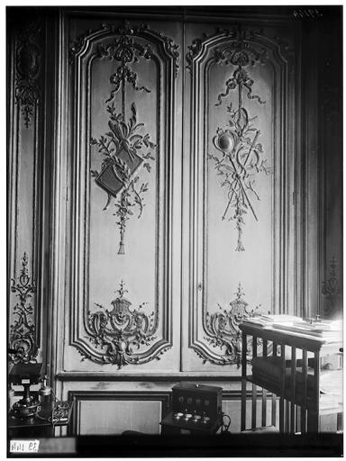 Intérieur, vue des lambris