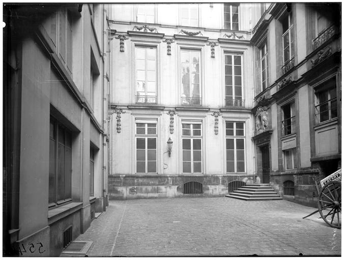 Façade sur cour