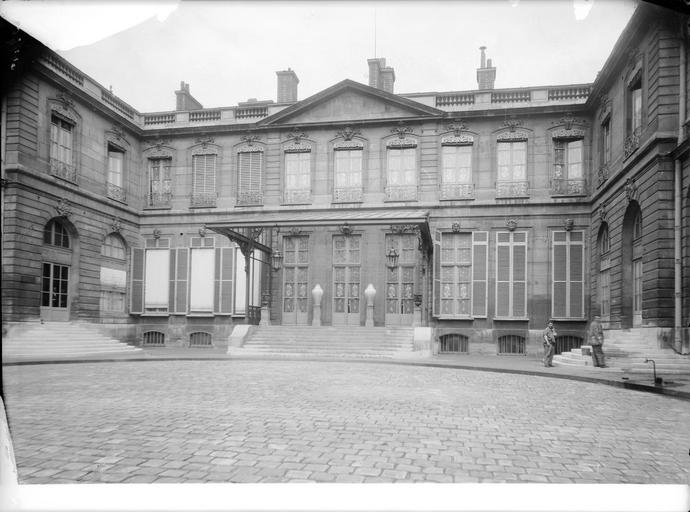 Façade sur cour