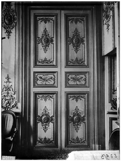 Intérieur, porte et boiseries