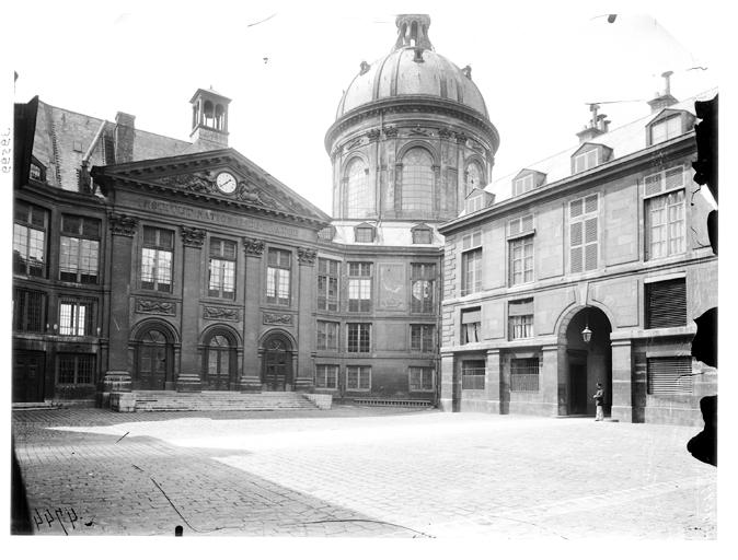 Façade sur cour