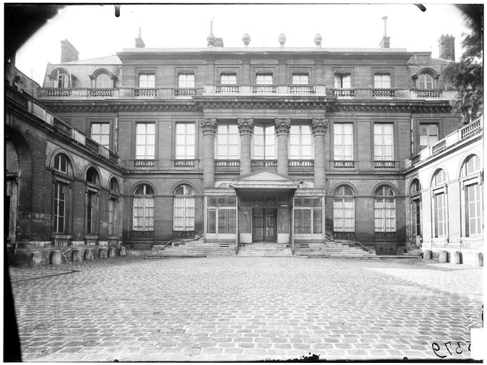 Façade sur cour