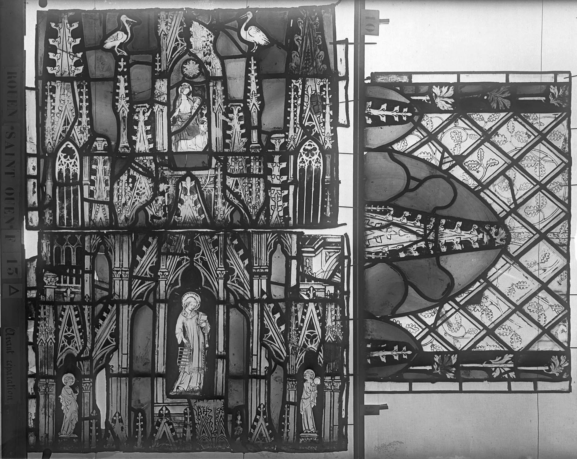 Vitrail, chœur, partie basse, fenêtre 13, troisième lancette, panneaux supérieurs