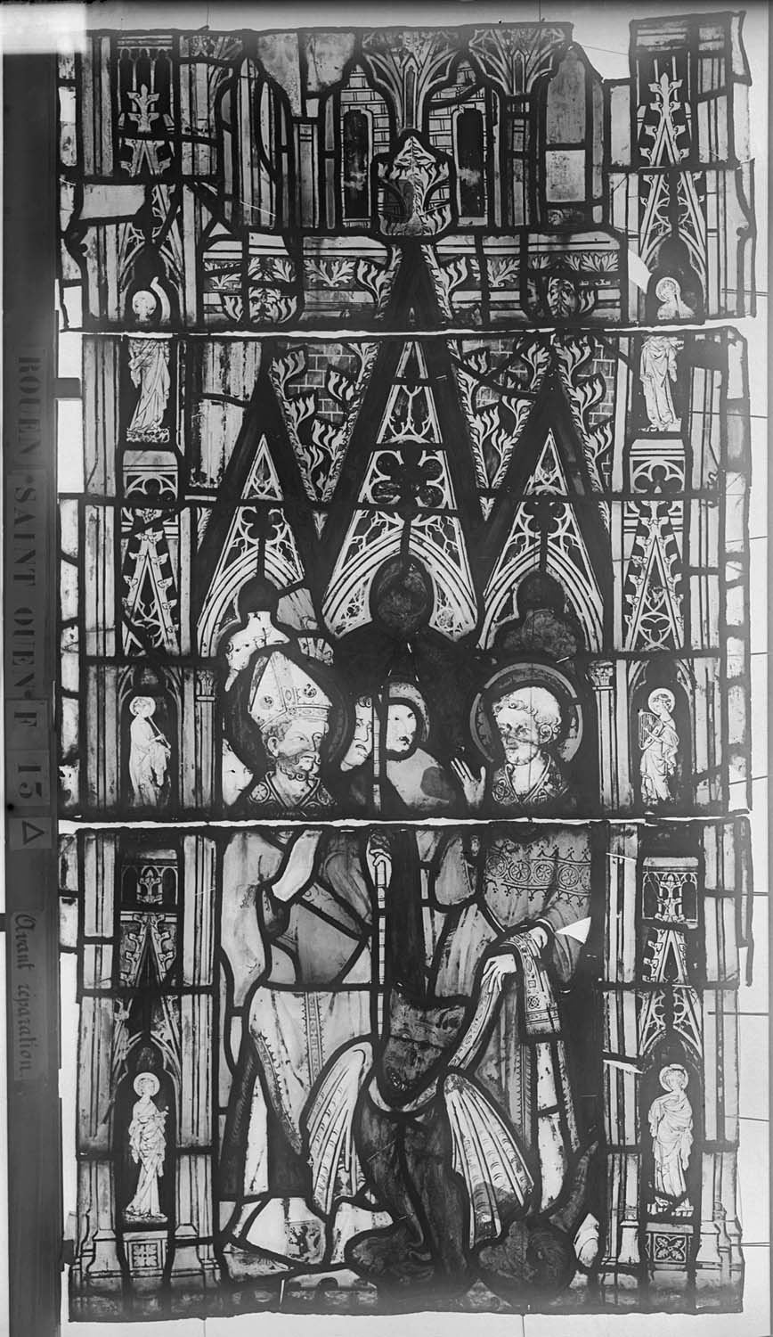 Vitrail, chœur, partie basse, fenêtre 13, troisième lancette, panneaux inférieurs