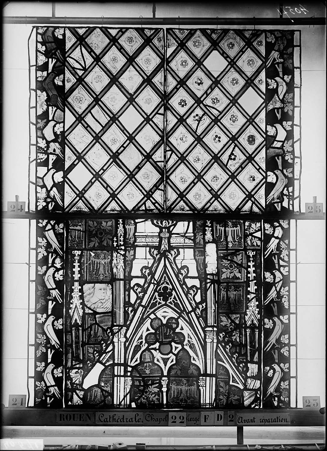 Vitrail, chapelle de la Vierge, troisième fenêtre D, deuxième lancette à gauche, deuxième panneau en haut