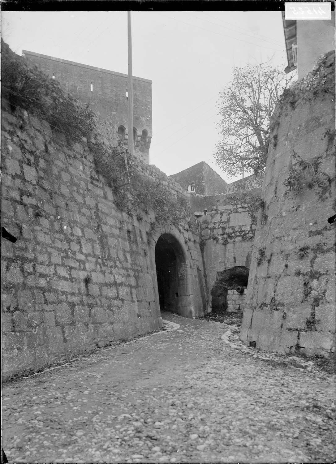 Porte de Ville