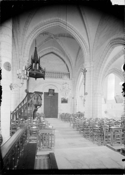 Nef, vue du choeur