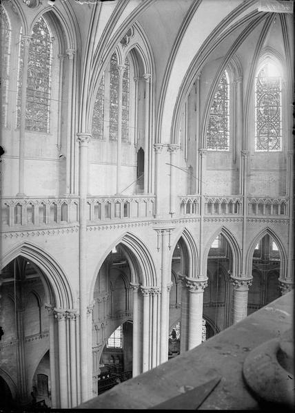 Choeur, triforium et voûtes