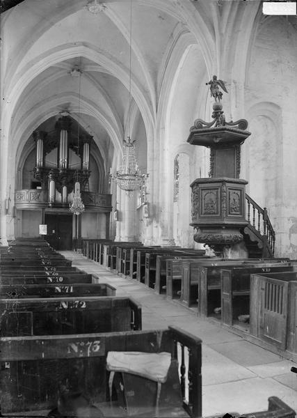 Nef, vue du choeur