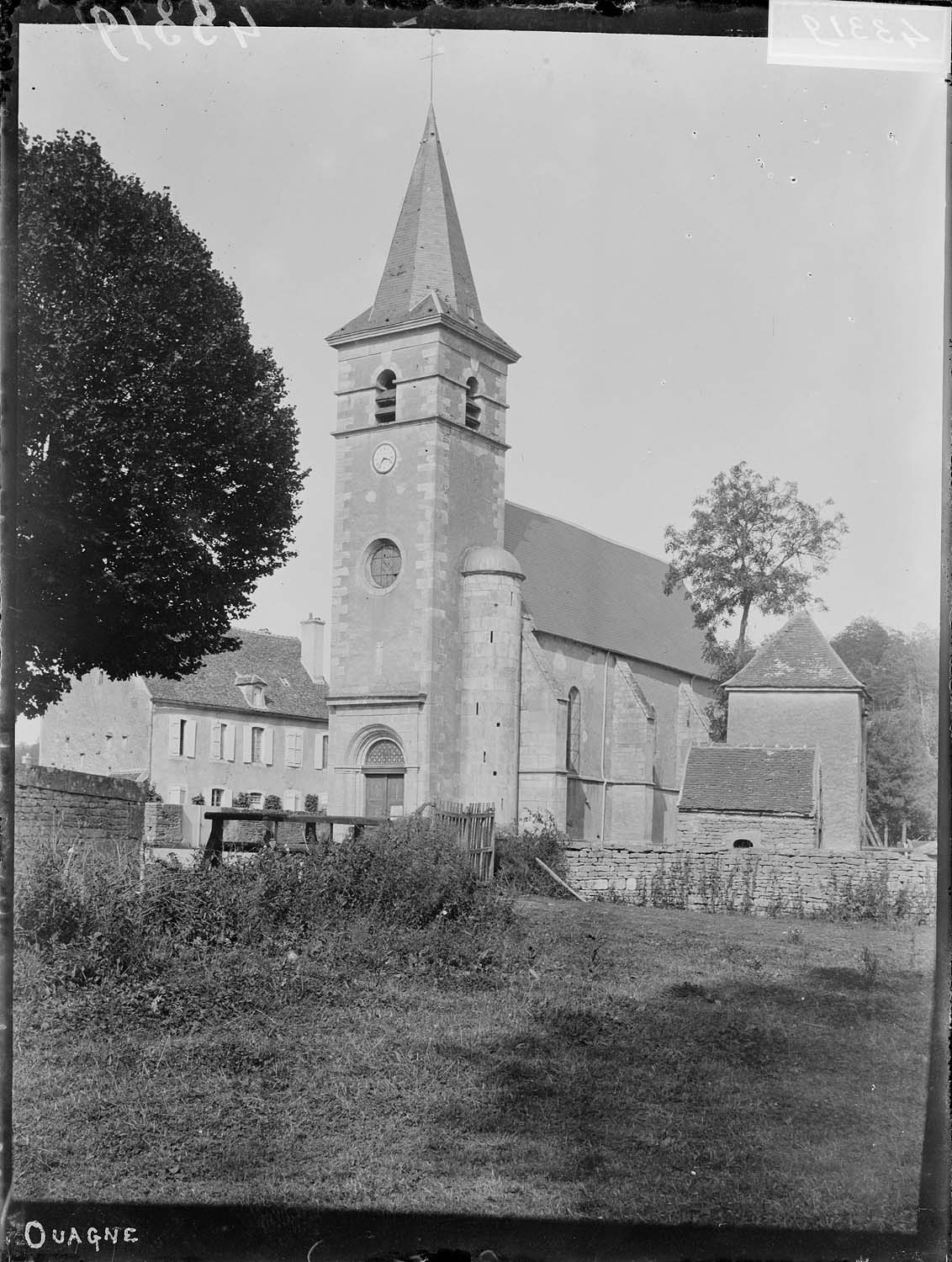 Eglise (à l'exclusion du clocher)