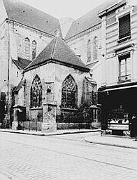 Chapelle, à l'extérieur