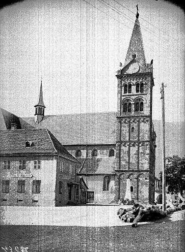 Clocher et partie latérale