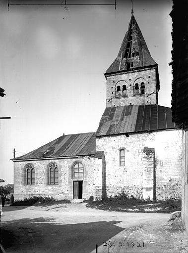 Clocher et partie latérale