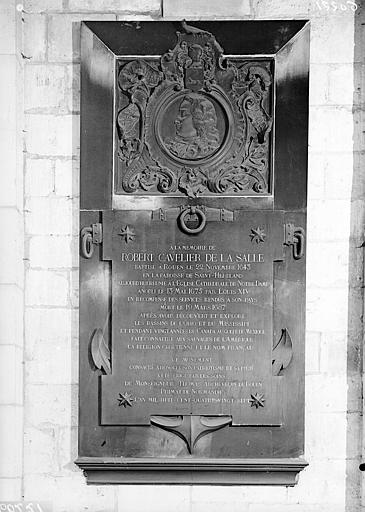 Inscription commémorative du Cavalier de la Salle