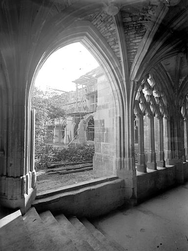 Cloître