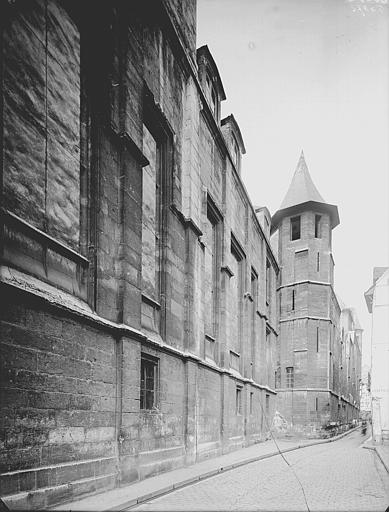 Salle des états, façade