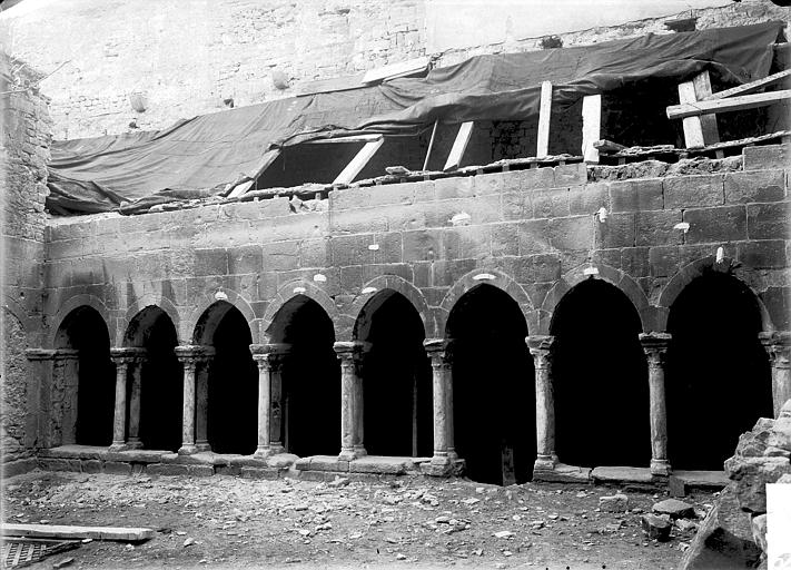 Cloître, galerie, vue cavalière