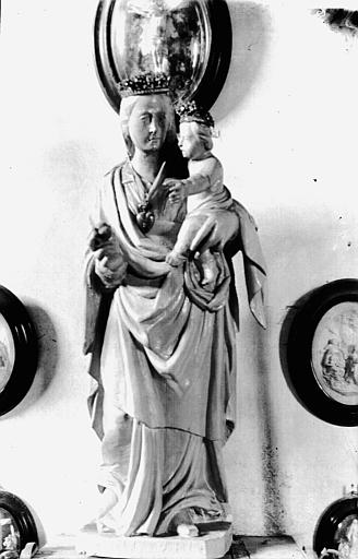 Statue, la Vierge et l'Enfant