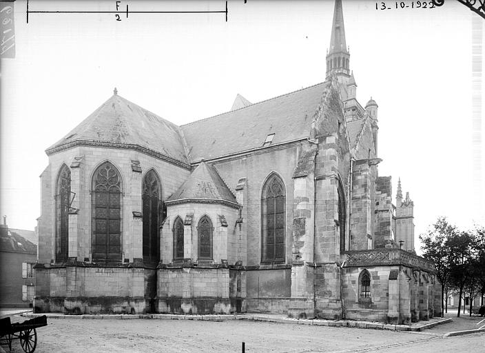 Abside et transept, au nord