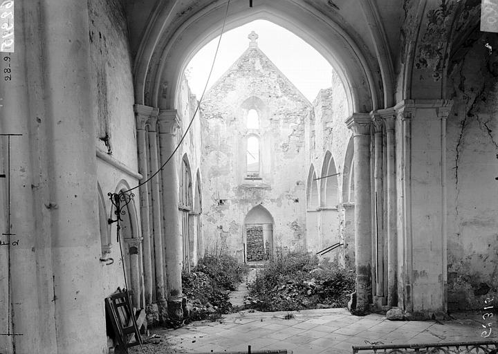 Nef, vue du choeur