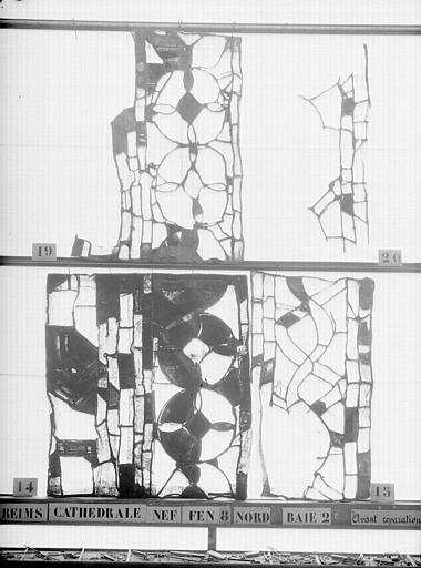 Vitrail, nef, fenêtre 8, au nord, baie 2, panneaux 14, 15, 19, 20