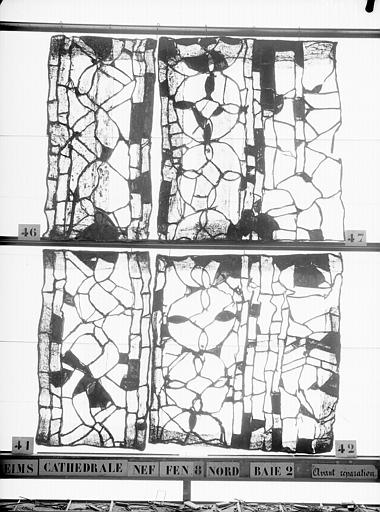 Vitrail, nef, fenêtre 8, au nord, baie 2, panneaux 41, 42, 46, 47