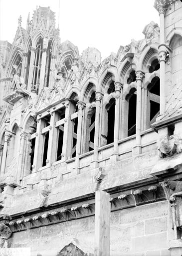 Galerie sud, consolidation en éléments de ciment armé