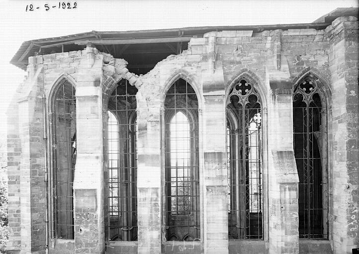 Chapelle, façade nord, partie haute