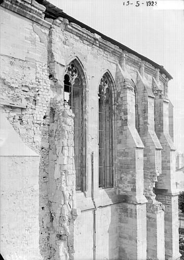 Chapelle, détail de la façade sud, à l'angle ouest