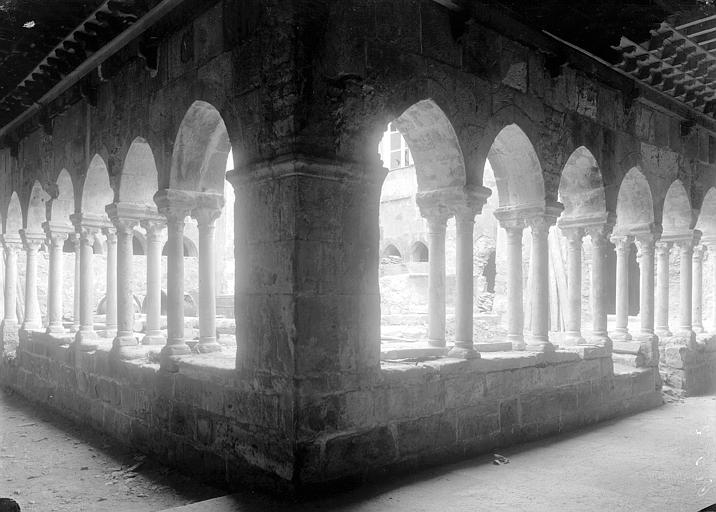 Façades sud et est, prises de l'intérieur, après restauration