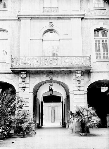 Façade sur cour