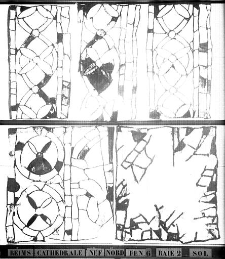 Vitrail, nef, côté nord, fenêtre 6, baie 2, débris au sol
