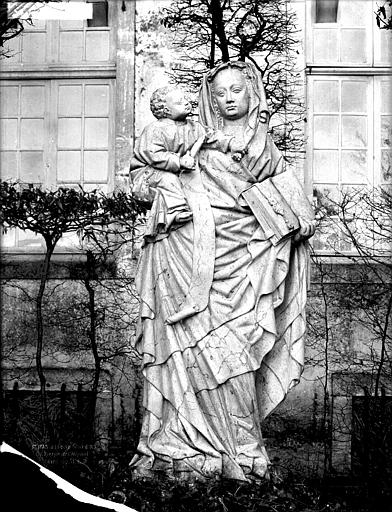 Vierge à l'Enfant