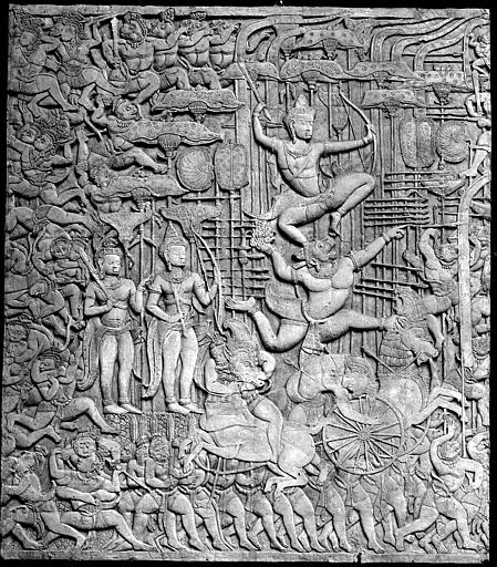 Panneau de bas-relief : Combat, Ravâna et Hanouman supposés