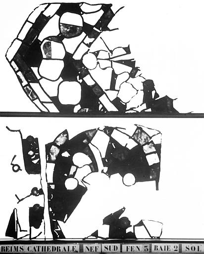 Vitrail, nef, côté sud, fenêtre 3, baie 2, panneau et débris au sol