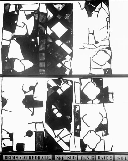 Vitrail, nef, côté sud, fenêtre 3, baie 2, panneau et débris au sol