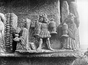 Base, groupes sculptés, Adoration des mages